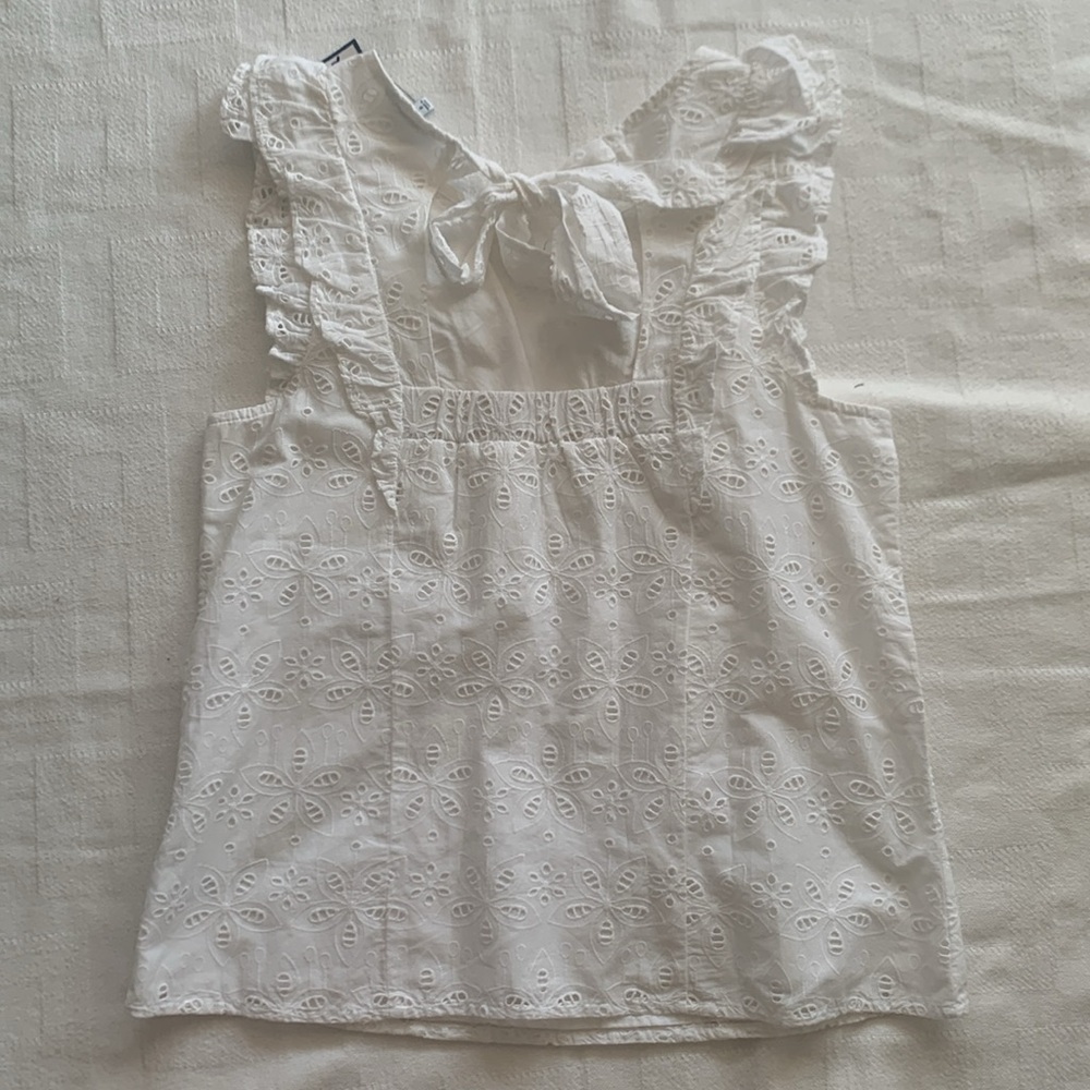 Lot of 4 NWT Cute Crown & Ivy Tops - Picture 16 of 16